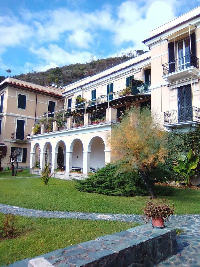 Lorenzo Apartment Levanto Luaran gambar